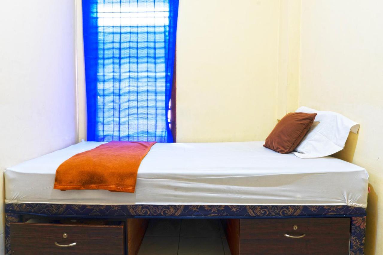 Salihara Kost Otel Cakarta Dış mekan fotoğraf